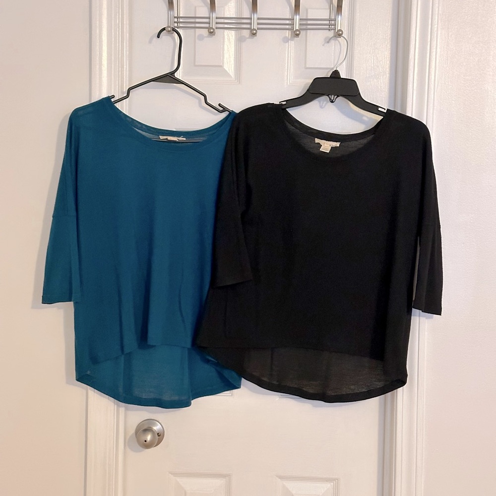 2 Derek Heart Tops
